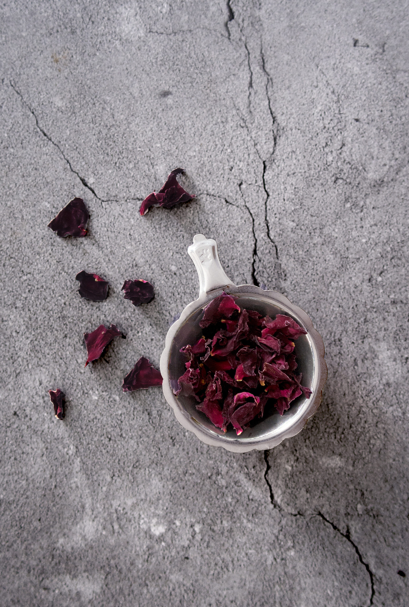 Pink Tea Rose petals, High Quality, Natural, Organic, Biodegraddable, –  UkrainianFlowersShop